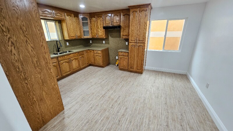 711 N Sloan Ave in Compton, CA - Building Photo