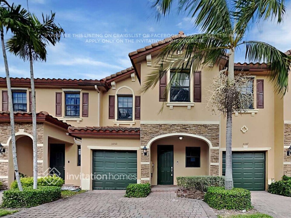 3353 SE 2nd Ct in Homestead, FL - Building Photo