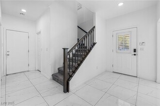 8123 N Cowboy Springs St in North Las Vegas, NV - Building Photo - Building Photo