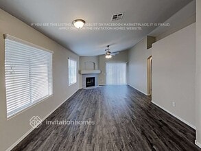 7904 Turtle Island Ct in Las Vegas, NV - Building Photo - Building Photo