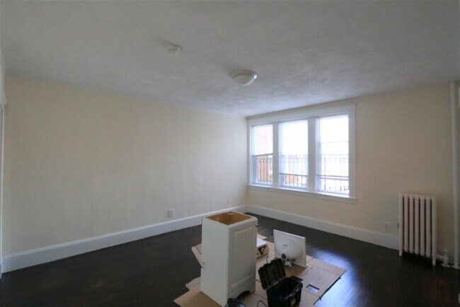 158 Summer St, Unit 208 in Somerville, MA - Building Photo - Building Photo