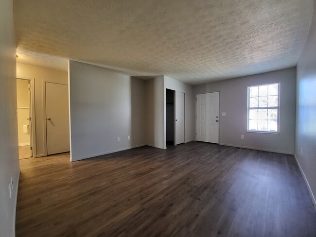 3803 Zephyr Pl, Unit 3803 in Columbus, OH - Foto de edificio - Building Photo