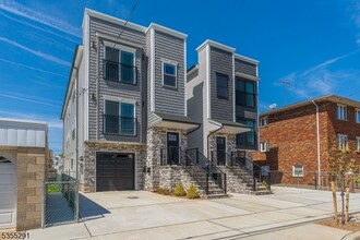 331 High St in Elizabeth, NJ - Building Photo - Building Photo