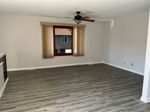 1731 Cedarbrook Ct in Sycamore, IL - Building Photo - Building Photo