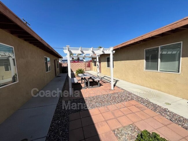 property at 422 Rosa Parks Rd