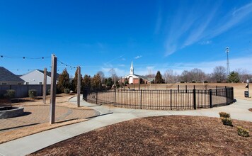 1329 Wunder Way in Spartanburg, SC - Building Photo - Building Photo