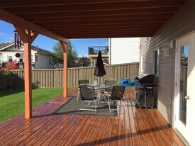 11133 O'Brien Lake Dr in Grande Prairie, AB - Building Photo