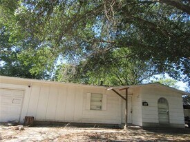 925 Grande Dr in Mesquite, TX - Building Photo