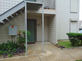 3220 69th St in Galveston, TX - Building Photo