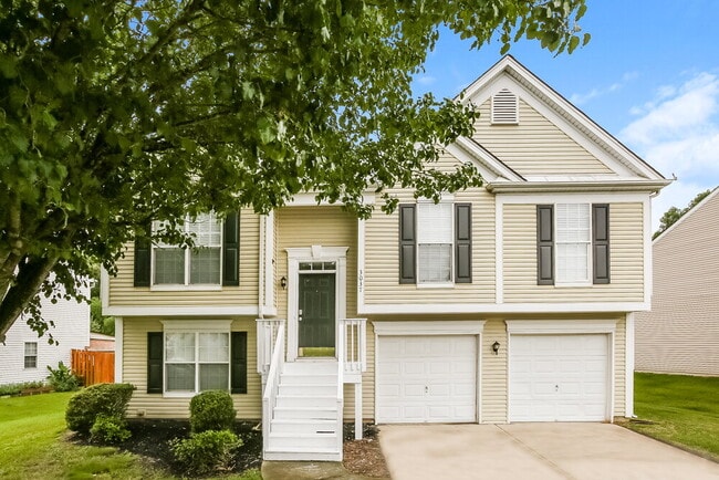 property at 3037 Old Ironside Dr