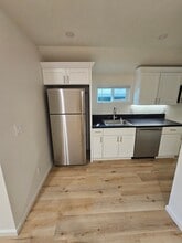 439 Neal St in Grass Valley, CA - Foto de edificio - Building Photo
