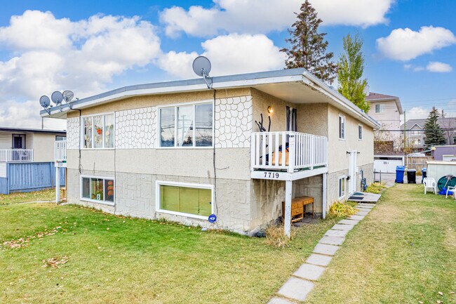 7719 41 Av NW