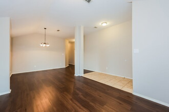 1037 Hidden Meadow Dr in Burleson, TX - Building Photo - Building Photo