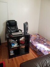 258 Hancock Ave in Jersey City, NJ - Building Photo - Building Photo