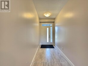 2112-2112 Meadowgate Blvd in London, ON - Building Photo - Building Photo