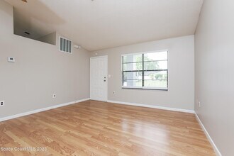 597 Hillsdale Ave NW in Palm Bay, FL - Building Photo - Building Photo