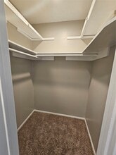 2714 Lower Valley Dr in Houston, TX - Building Photo - Building Photo