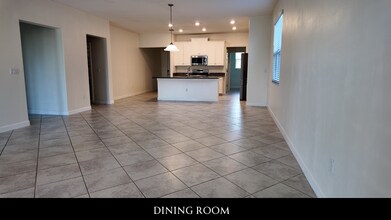 10613 Bahama Woodstar Ct in Riverview, FL - Building Photo - Building Photo