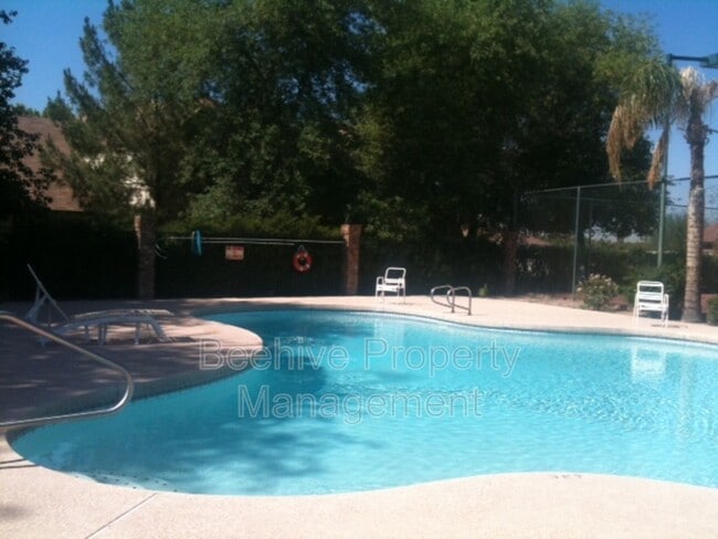property at 6604 W Jamaica Dr