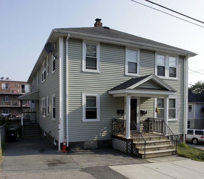 391-393 Granite St in Quincy, MA - Foto de edificio - Building Photo