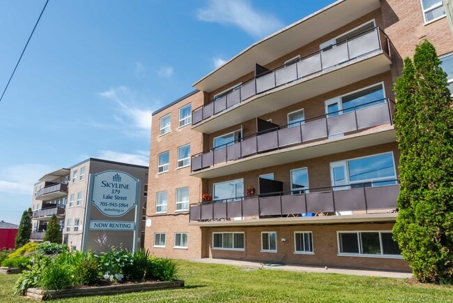 379-379 Lake St in Sault Ste Marie, ON - Building Photo - Building Photo