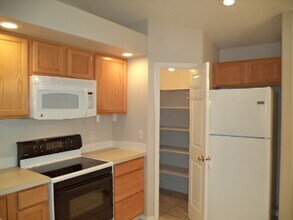 410 W Mule Ct in Kuna, ID - Building Photo - Building Photo