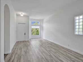 41 Country Lake Cir in Boynton Beach, FL - Building Photo - Building Photo