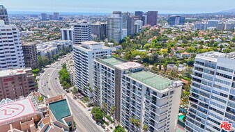 10535 Wilshire Blvd in Los Angeles, CA - Building Photo