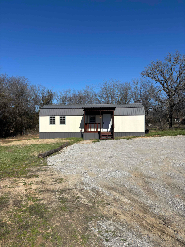 property at 3404 E Hwy 199