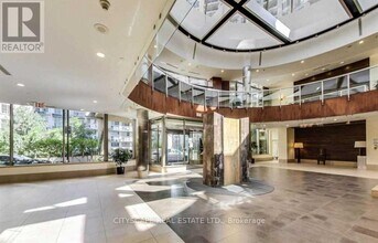 3880 Duke of York Blvd in Mississauga, ON - Building Photo - Building Photo