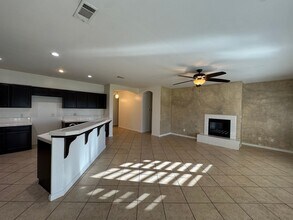 5553 Bussell Rd in Bakersfield, CA - Building Photo - Building Photo