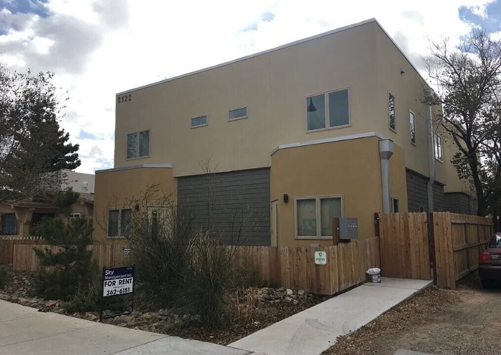 2120 Lead Ave SE-Unit -2120 - C in Albuquerque, NM - Building Photo