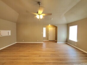 203 Ardmore St in San Antonio, TX - Building Photo - Building Photo