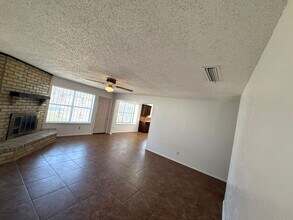 833 Tamerisk Dr in Lancaster, TX - Building Photo - Building Photo