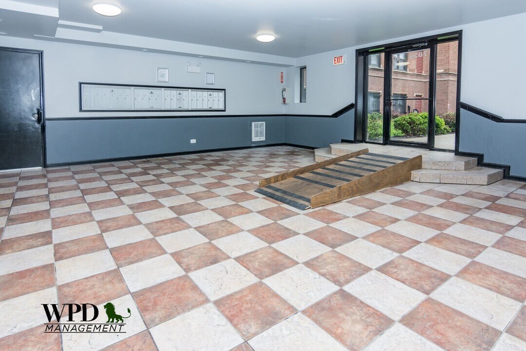 7838 S Ellis Ave, Unit 1 in Chicago, IL - Foto de edificio
