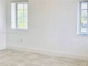 1201 Pennsylvania Ave in Miami Beach, FL - Building Photo - Building Photo