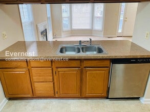 12132 Salemtown Dr in Woodbridge, VA - Building Photo - Building Photo