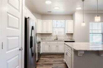 240 Washington St in Red Oak, TX - Building Photo - Building Photo