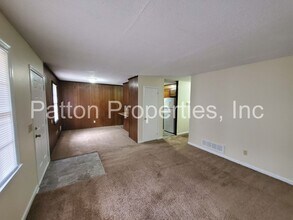 2201 Apple Valley Rd in Columbia, SC - Building Photo - Building Photo