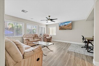 2735 Peekskill Ave in Henderson, NV - Building Photo - Building Photo