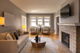 2584 Madison Rd in Cincinnati, OH - Building Photo