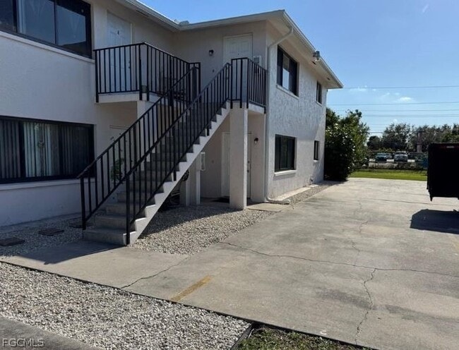 13401 First St in Ft. Myers, FL - Building Photo - Building Photo