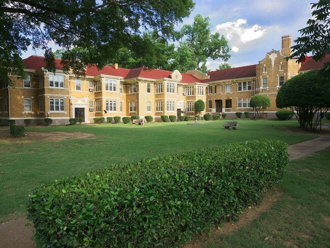 Midtown Place in Memphis, TN - Foto de edificio - Building Photo
