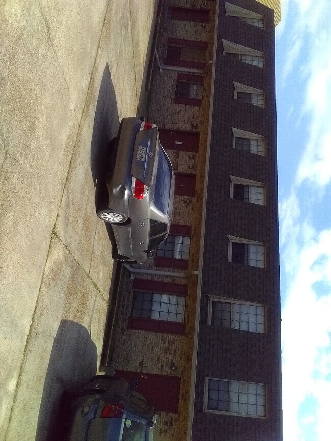 100 Dee Ann Dr, Unit 1 in Hammond, LA - Building Photo - Building Photo