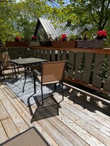 19 Frog Pond Rd in Bar Harbor, ME - Building Photo