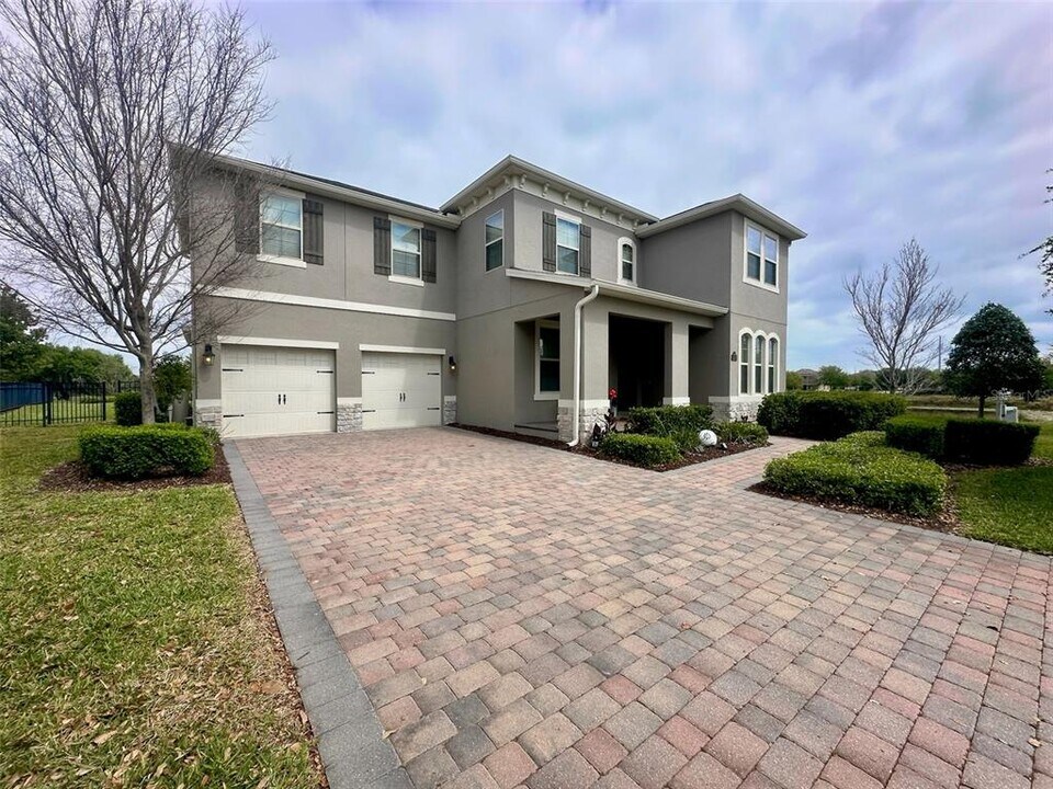 15617 Marina Bay Dr in Winter Garden, FL - Building Photo