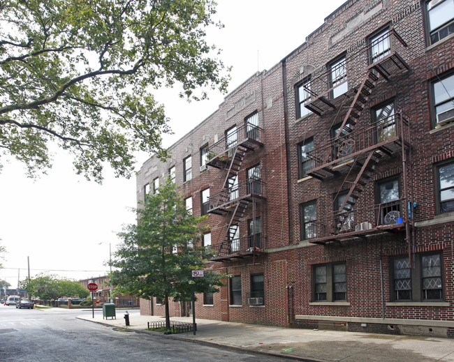 218 Grafton St in Brooklyn, NY - Building Photo - Building Photo