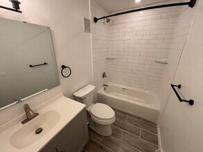 652 Summit St in King of Prussia, PA - Building Photo - Building Photo