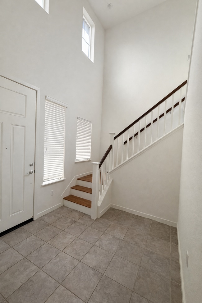 310 Bluestone Dr in Oakley, CA - Building Photo - Building Photo