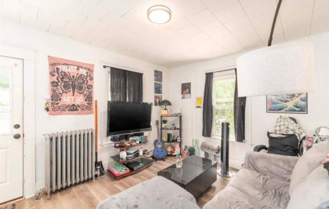property at 467 Burgess St